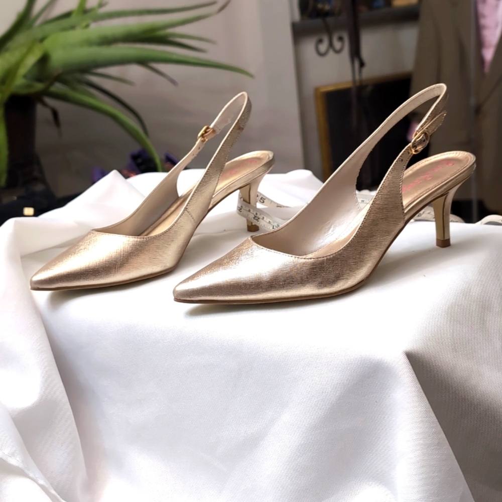 Gold Lilly Pulitzer sling back heel